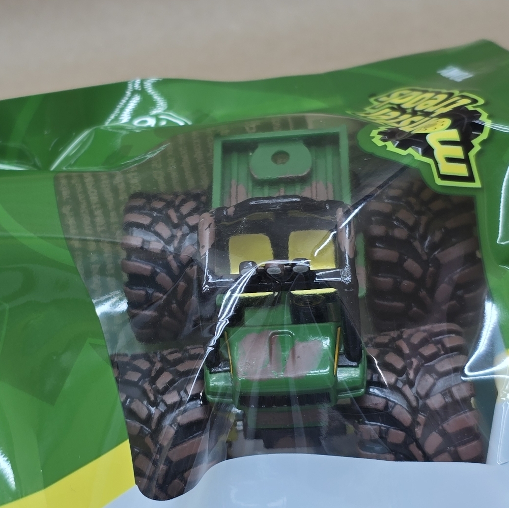 John Deere Mini Monster Treads Toy Car - Green - Picture 5 of 8